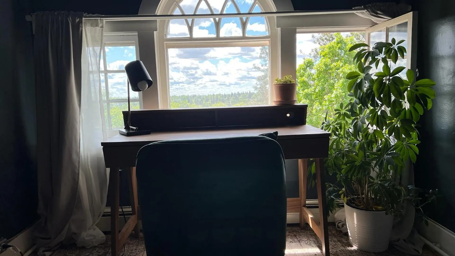 Willa Historic Hideaway 1912 Mansion Loft With Timeless Character Edmonton Kanada