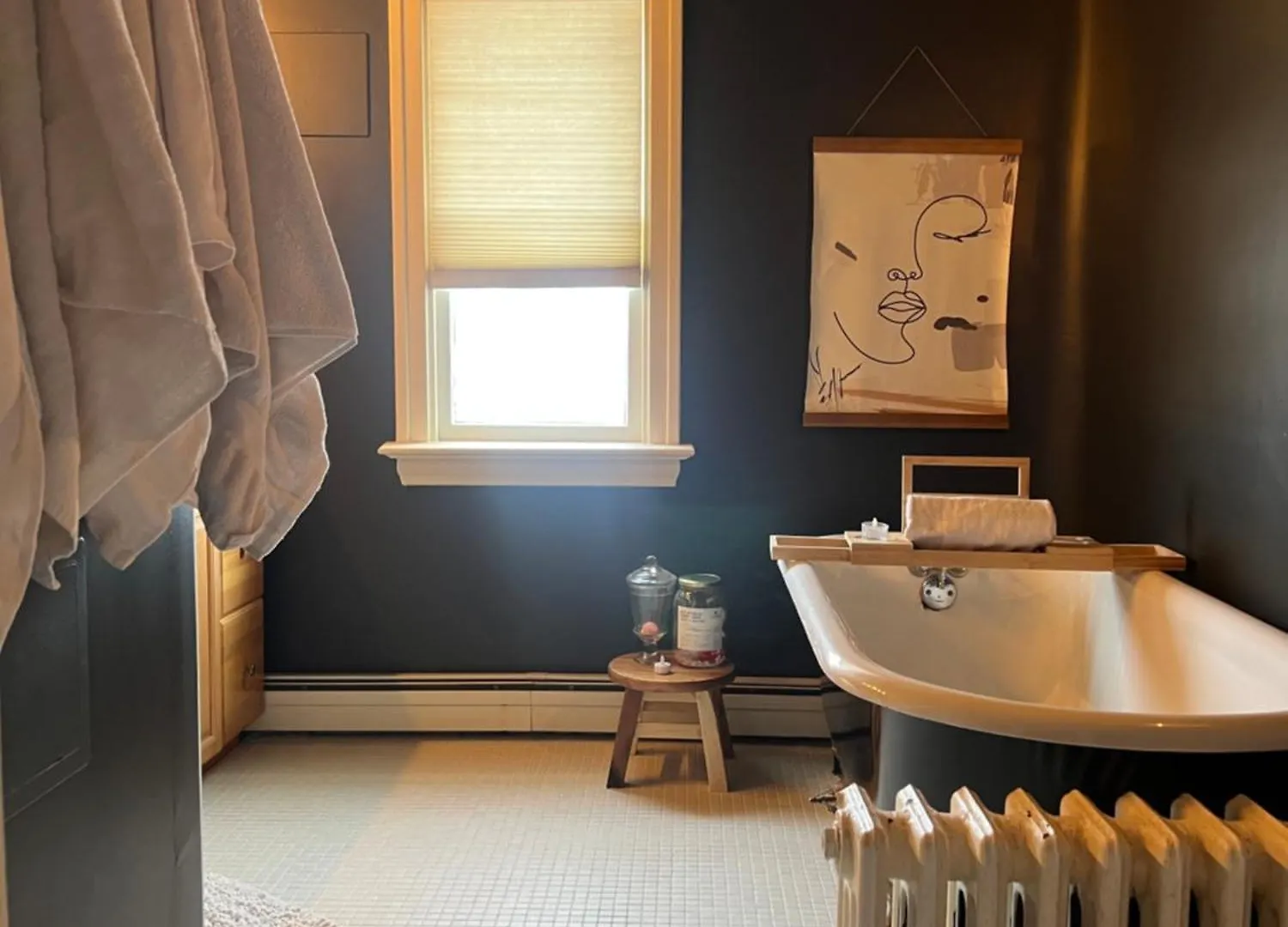 Dom wakacyjny Willa Historic Hideaway 1912 Mansion Loft With Timeless Character Edmonton